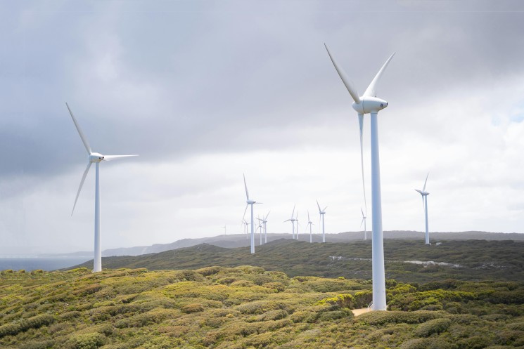 image de service : Mise en service des parcs éoliens